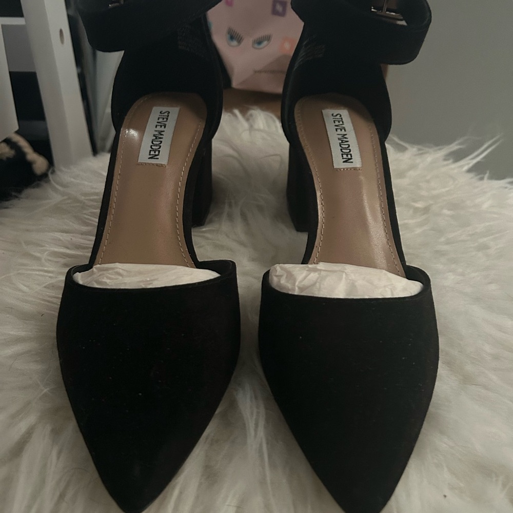 Steve Madden Black D'Orsay Heels